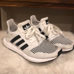 Women’s Adidas sneakers